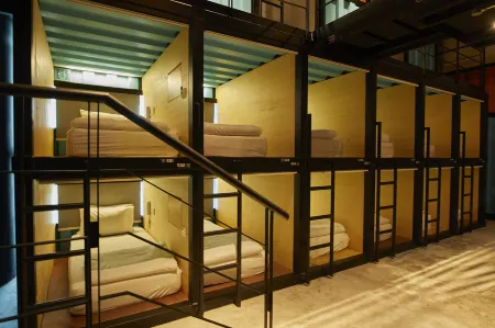 CapsuleTransit Landside - Airport Hotel - Public Area - Gateway KLIA T2, Lvl 1