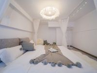 珠海lu大公寓(梅界路分店) - 精致复式大床房