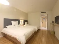 HanTing Hotel (Beijing Qianmen) Hotels in Peking