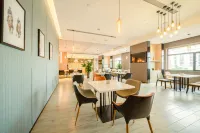 呼和浩特大召寺海亮廣場亞朵飯店