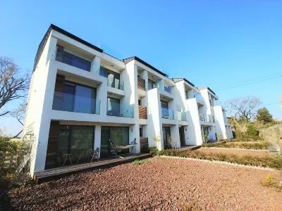 Terrace Hill Resort Các khách sạn gần Rừng sinh thái Halla