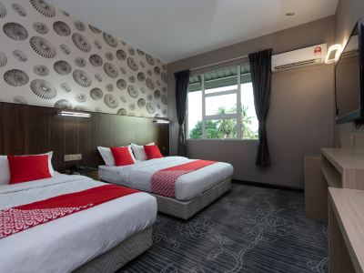 Super OYO 89375 Regent Hotel