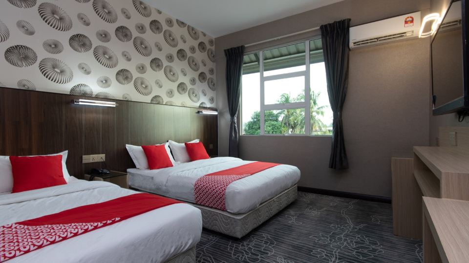 Super OYO 89375 Regent Hotel
