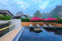 Rushi Zen  Homestay (Guilin Yangshuo Ten-Mile Gallery Scenic Area Lijiang) - สระว่ายน้ำส่วนตัว