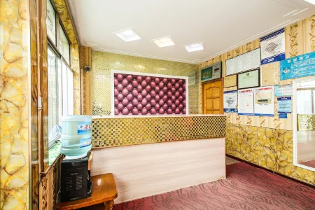Jinbaijue Hotel Отели в г. Цзиаолин