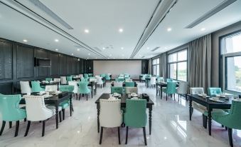 Xi'an Hotel (Weinan Bus Station)