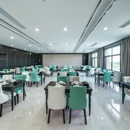 Xi'an Hotel (Weinan Bus Station)