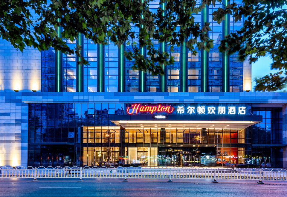 햄튼 바이 힐튼 다롄 중산 호텔