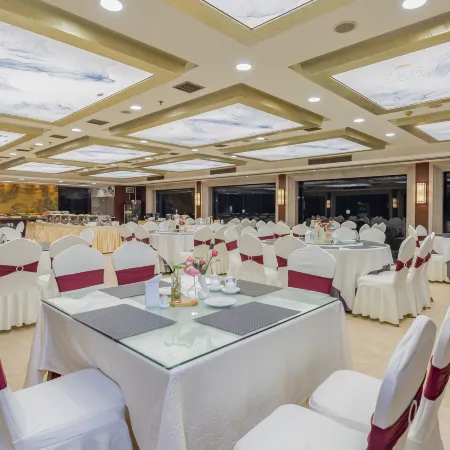 Great Wall Hotel (Yichang CBD Shopping Center Jiefang Road Pedestrian Street Branch)