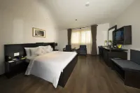 Cochin Zen Hotel
