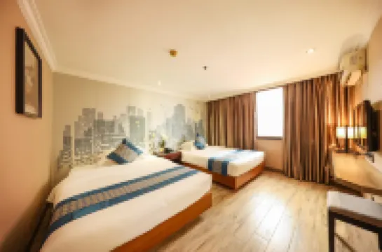 โรงแรมโรสเดล อี้จู้ เจียงเหมิน (ถนนเจี้ยนเช่อ มหาวิทยาลัยหวู่ยี่)