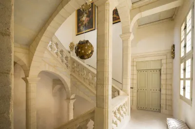 La Maison d'Uzès Relais & Châteaux Hôtels à : Saint-Quentin-la-Poterie