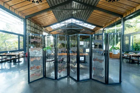 Dianmian International Rainforest Self-driving Camp