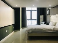 福州侣行家影院酒店公寓 - 舒适一室大床房