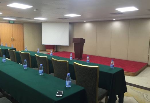 1. 잉빈국제 호텔 ..