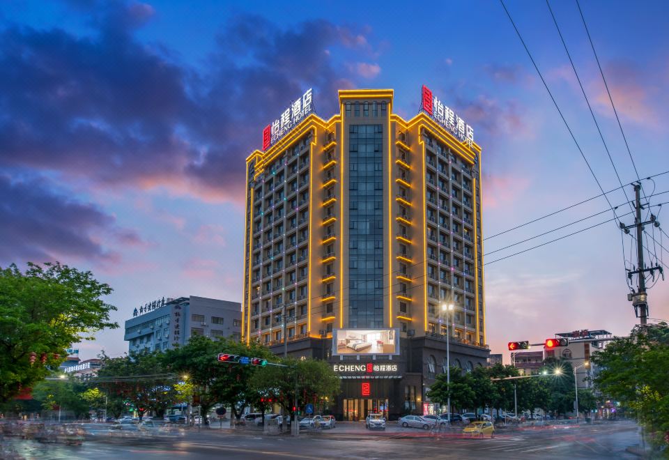 北海金滩怡程酒店外景图