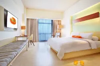 HARRIS Hotel & Conventions Bekasi Hotel dekat GKI Kemang Pratama Bekasi