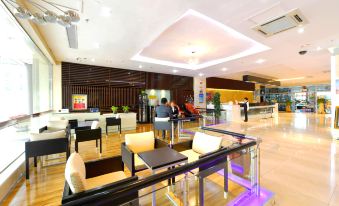 Huili Business Apartment (Jiayuguan Donghu Scenic Area Datang Food Street Branch)