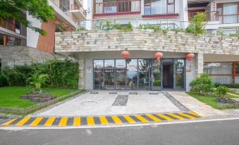 No. 10 Courtyard Villa