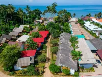 Isara Lanta Beach Resort Hotels near Klong Nin Beach