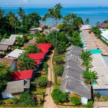 Isara Lanta Beach Resort
