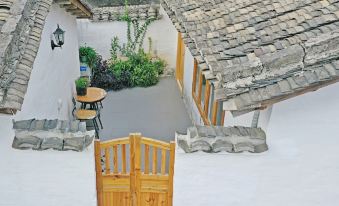 Suxin Yizhan Inn Huangyao Ancient Town