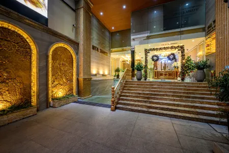 NTA Hotel - Serviced Apartments Отели рядом с достопримечательностью «Хошиминский промышленный университет»