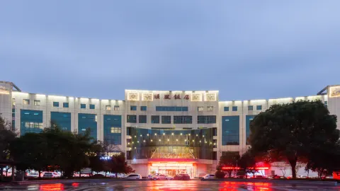 โรงแรมชุนเฟิง in ผู่เจียง