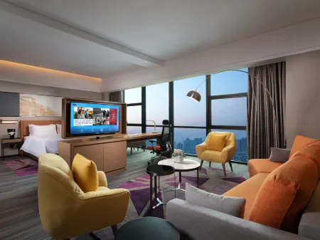 Dongying Plaza Le Peng Hotel