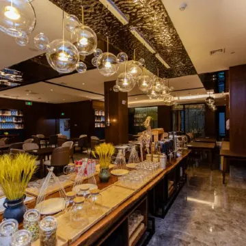 Light Luxury Hotel(Heihe Heilongjiang Riverside)