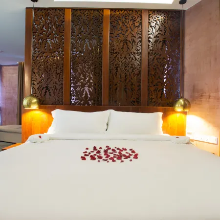 Almond Hotel Bassac River Отели рядом с достопримечательностью «Торговый центр Aeon»
