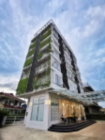 Green World Hotel Hotel berhampiran Sinar Harapan House