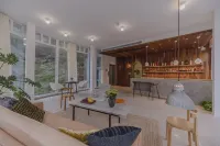 Shanyu Life and Huangshan Design - С баром