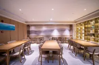 JI Hotel (Guiyang Jiaxiu Tower Minsheng Road Delicious Street)