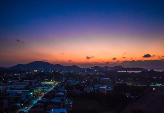 로얄 푸켓 시티 호텔 수영장