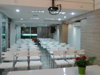 Lee's Mark Residence Hotels in Samut Prakan