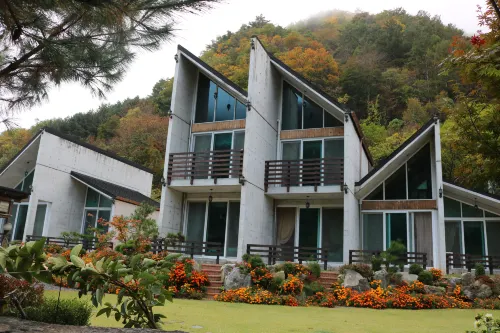 Moon on the Cloud Hotel di Yeongwol