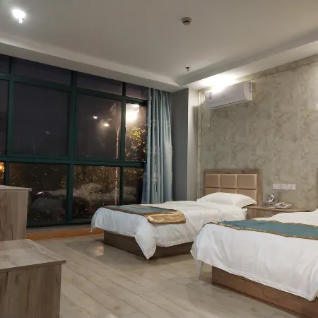 Pinghu liduo sheng business hotel