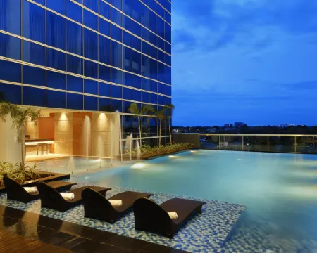 사보이 호텔 막탄 세부, 뉴타운 비치 근처 세부 호텔