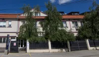 F Apartmani Kragujevac Hotels near Zai