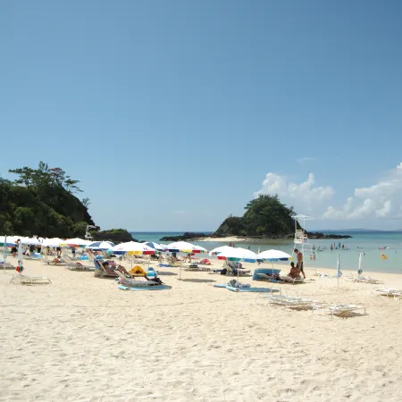 KARIYUSHI LCH.RESORT on The Beach