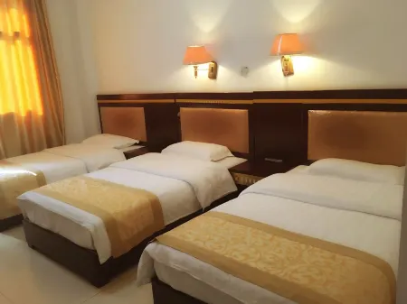 Gengma Yunhao Hotel Отели в г. Генма