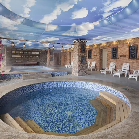Snow Area Garden Hotel