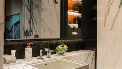 キングサイズベッド ハーバービュー ハイアット セントリック ヴィクトリア ハーバー 香港の写真