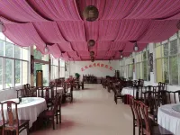 Rongjun Rehabilitation Center Hotels in Lianghe