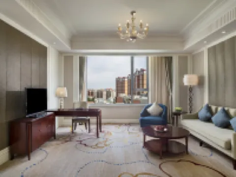 西寧新華聯ソフィテルホテル 西寧のホテル