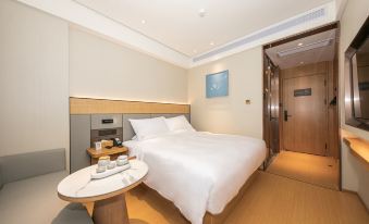 JI Hotel (Beijing Sanlitun Taikoo Li Workers' Stadium Subway Station)