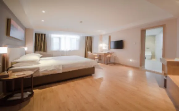 Vienna Hotel (Karamay Taifu Plaza)