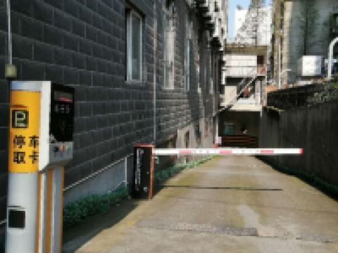 安康鑫盛大酒店 - 停车场