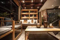 Floral Lux Hotel · Xitang Yiju hotel Hotel a Jiashan